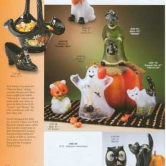 MINT 2006 Fenton Halloween “Batty” Ghost w/Witch’s Cauldron & Bats - Picture 14 of 16